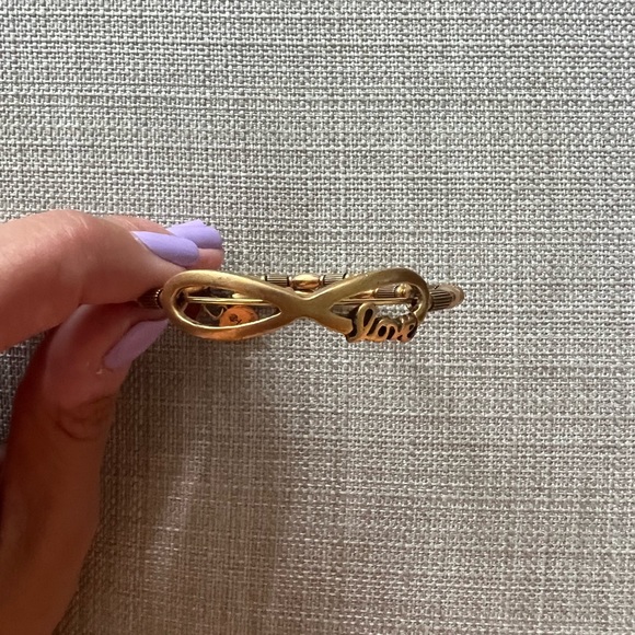 Alex and Ani LOVE Bracelet - Picture 1 of 4